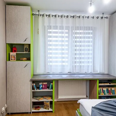 Апартаменти Mirror Loft - Coresi District Брашов